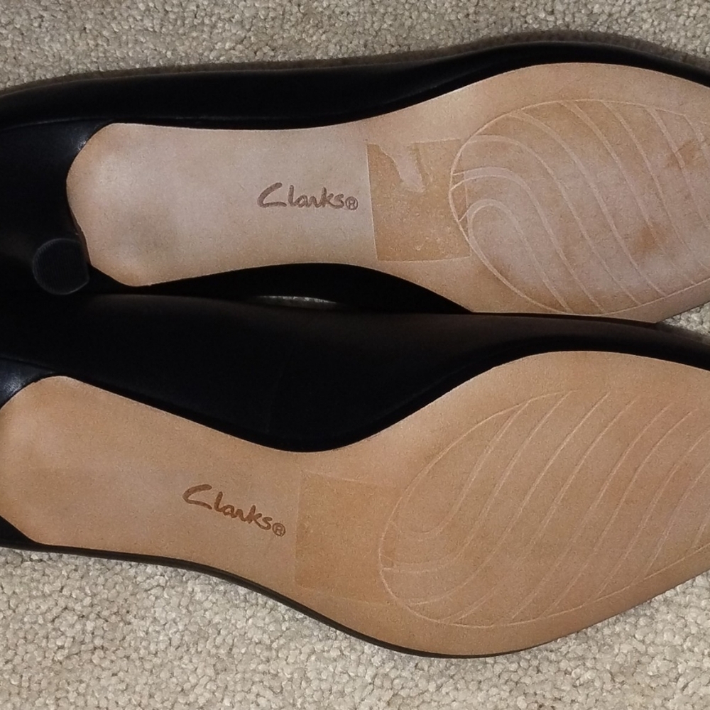 Clarks Linvale Jerica 10w. Black Leather Pumps. N… - image 5